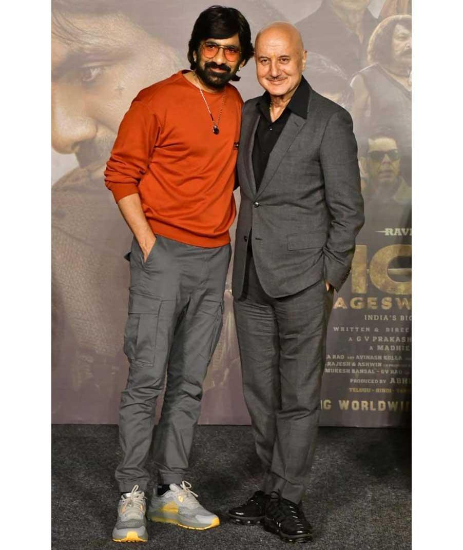 When Anupam Kher refused selfie with Ravi Teja