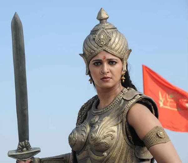 Anushka Powerful Role In Sye Raa Revealed