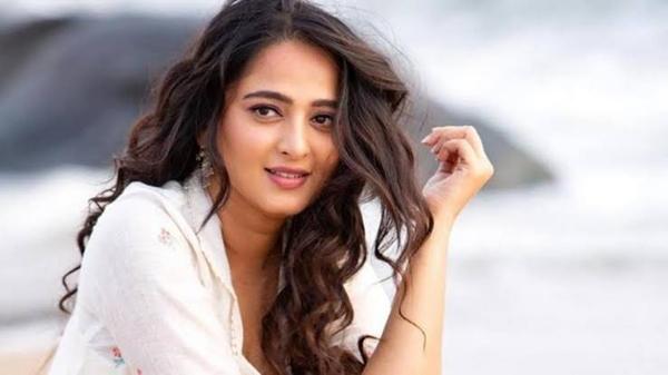Anushka Risky Stunts For Romantic Maker
