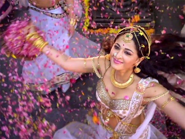 Anushka Damn Sure Of It!?
