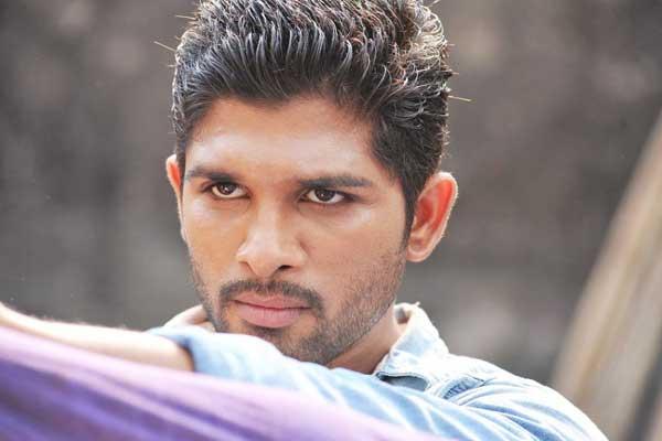 Pawan &amp; Mahesh Must Pave the Way for Allu Arjun!