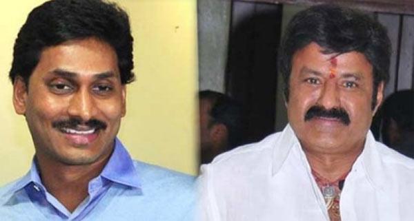 YSR Family Royal Welcome To Balakrishna!