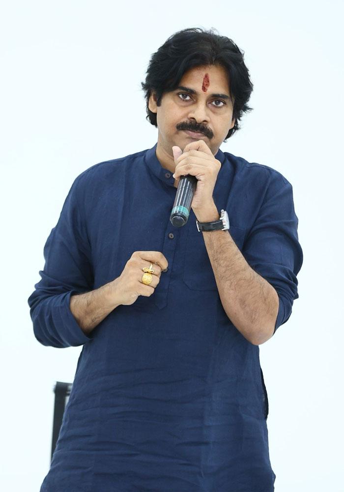 BJP Leadership Serious on Pawan's Amaravati Stand?
