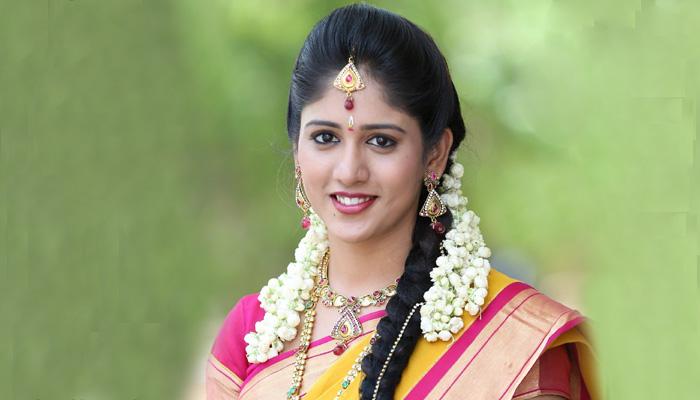 Chowdary Girl Cheated By Production House