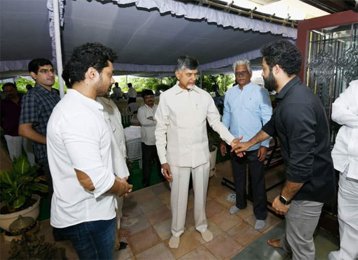 Chandrababu and NTR Meet: Political Angle?