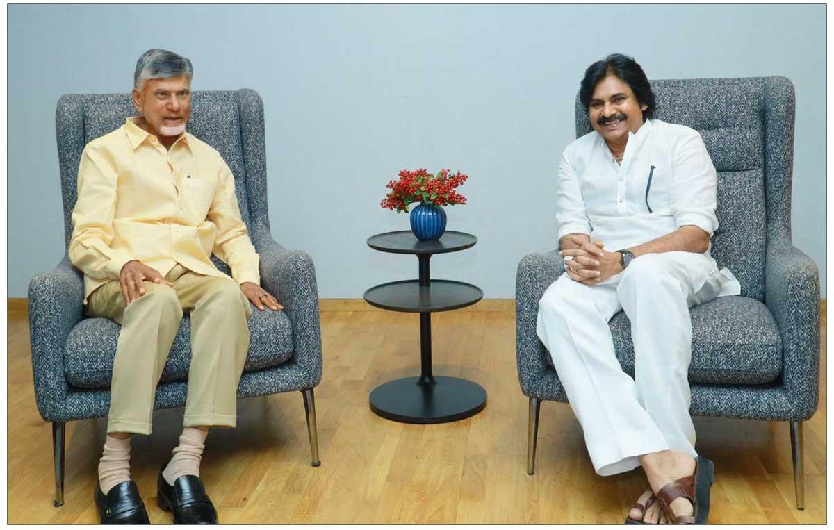 Chandrababu - Pawan Kalyan iron out differences