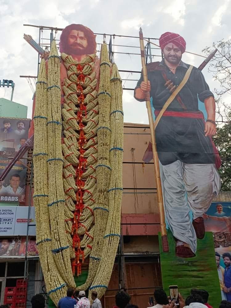 Charan Cutout Sensational DecorationÂ @ RTC X Roads