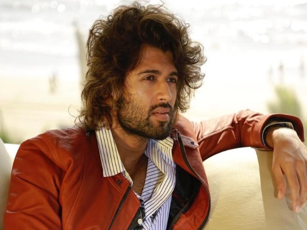 Deverakonda Turns Best Host For Her