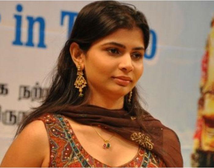 Chinmayi's Overdose Feminism Disgusting Even Women