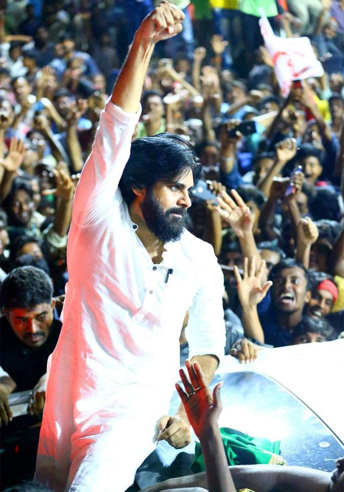 Chintamaneni Gang Akrosham on Pawan!
