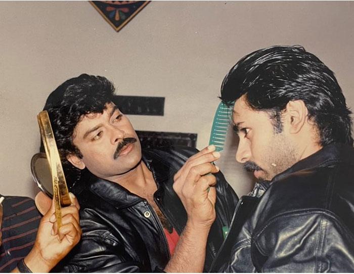 Chiranjeevi &amp; Mother to Watch Vakeel Saab