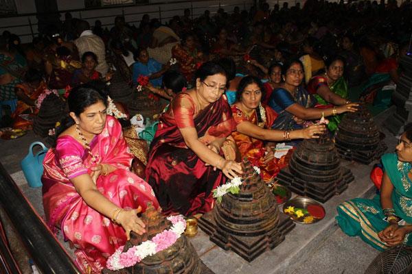 Chiranjeevi's B-Day Celebrations with Devotion &amp; Charity