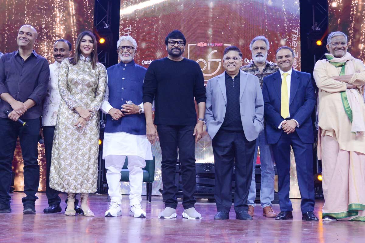 Chiranjeevi makes his presence at South India Film Festival