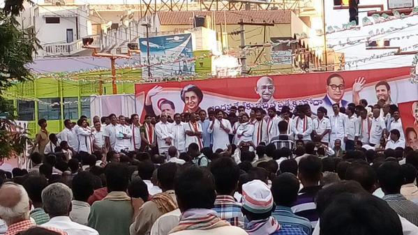 Chiranjeevi's Sensational Speech @ Praja Poru