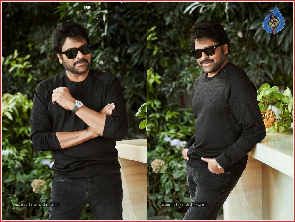 Chiranjeevi lineup drives masses crazy