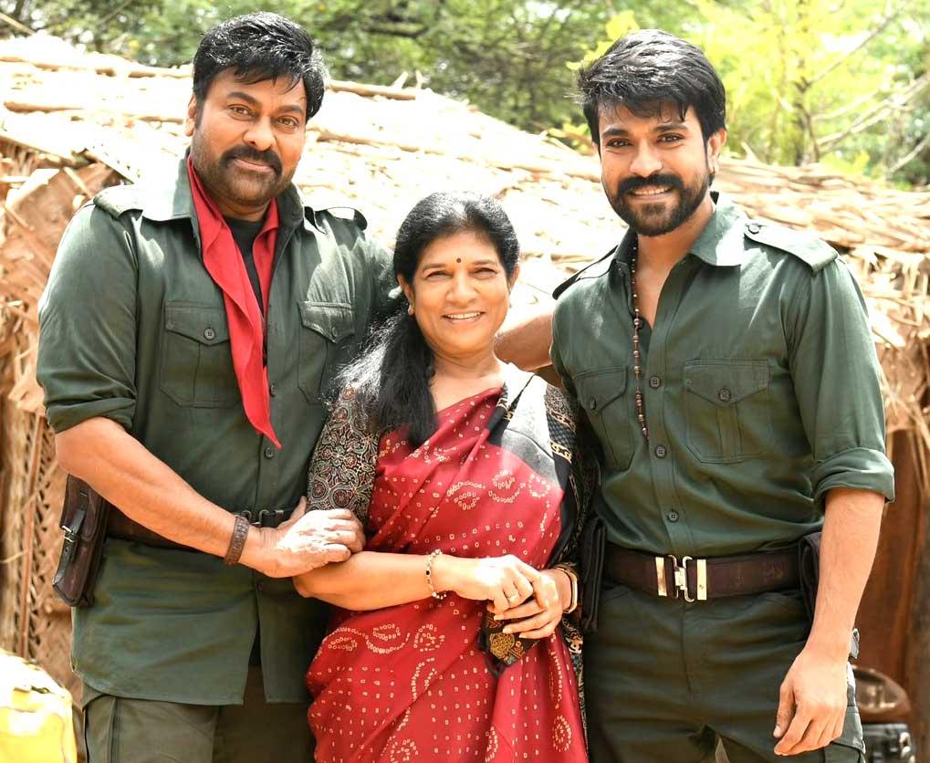 Surekha's B-Day: Chiru, Cherry and Upasana celebrates