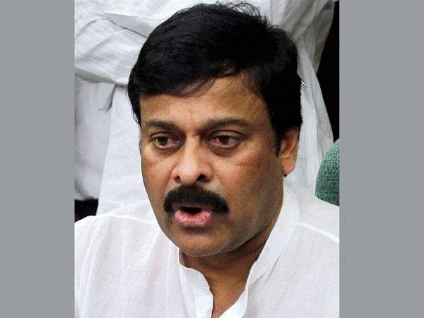 Senior Actors Verbal War: Chiru Warns!