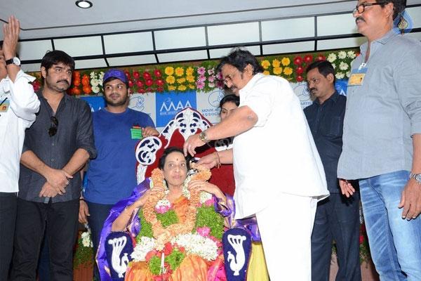 Dasari Anguish on SSR's Padma Sri?