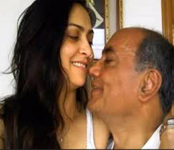 TV Anchor Married Top Politician