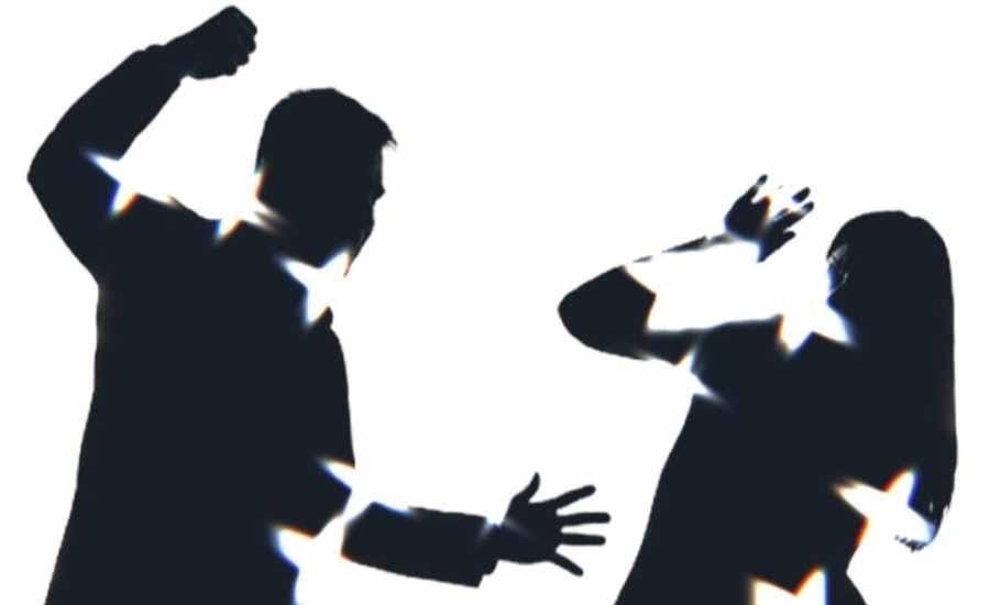 Director attacks the Heroine