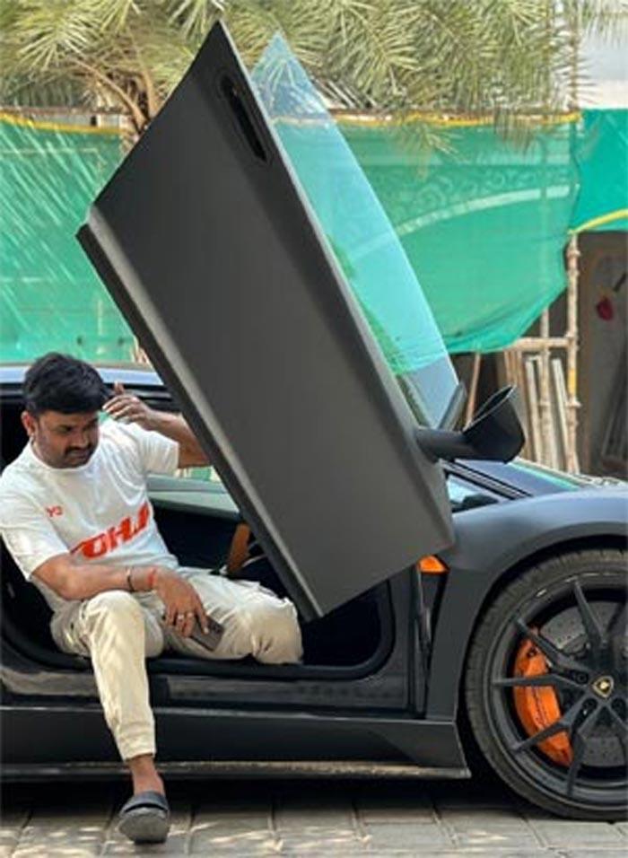 Maruthi Takes Prabhas Expensive Car For A Ride