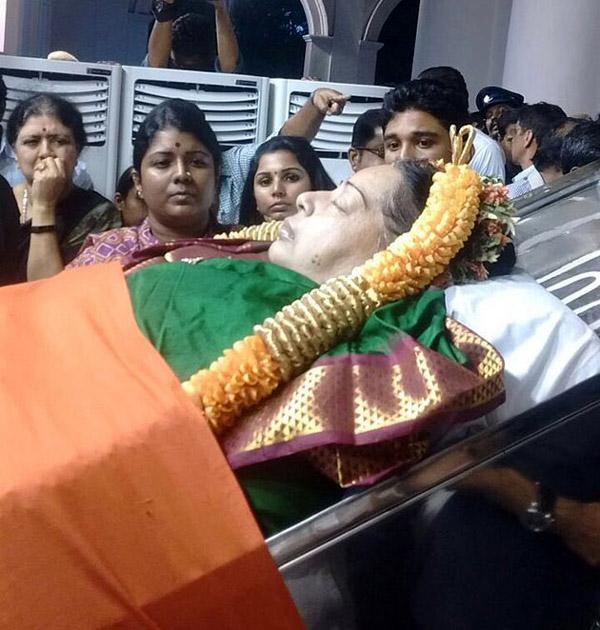 Pleasing Condolence from DMK!