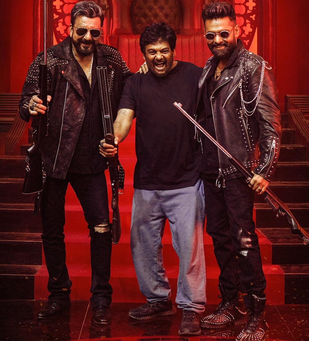 Double iSmart blast in Bollywood
