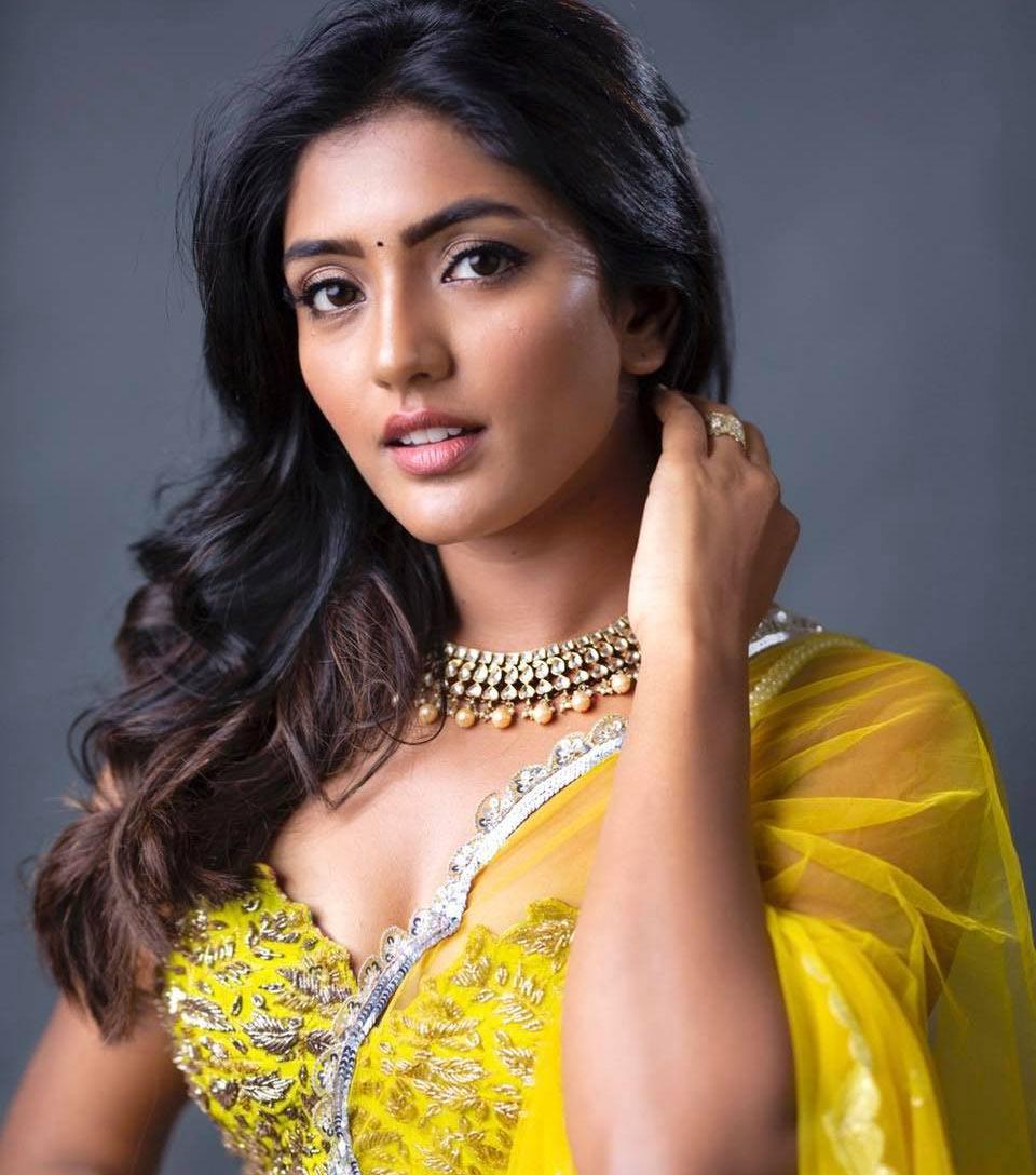 Eesha to debut in Tamil and Malayalam