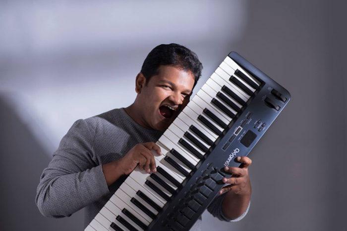 Saaho Makers Prefer Tamil Musician!