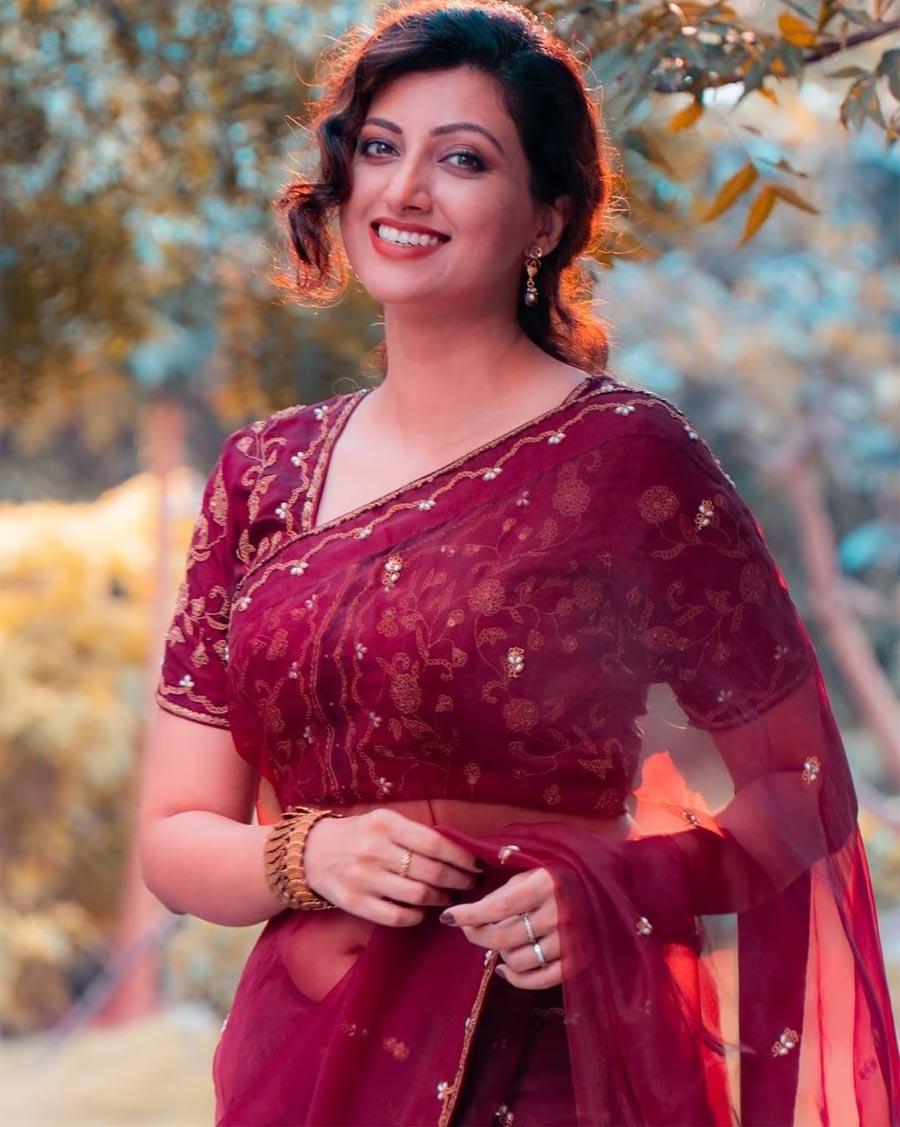 Hamsa Nandini draws spiritual solace