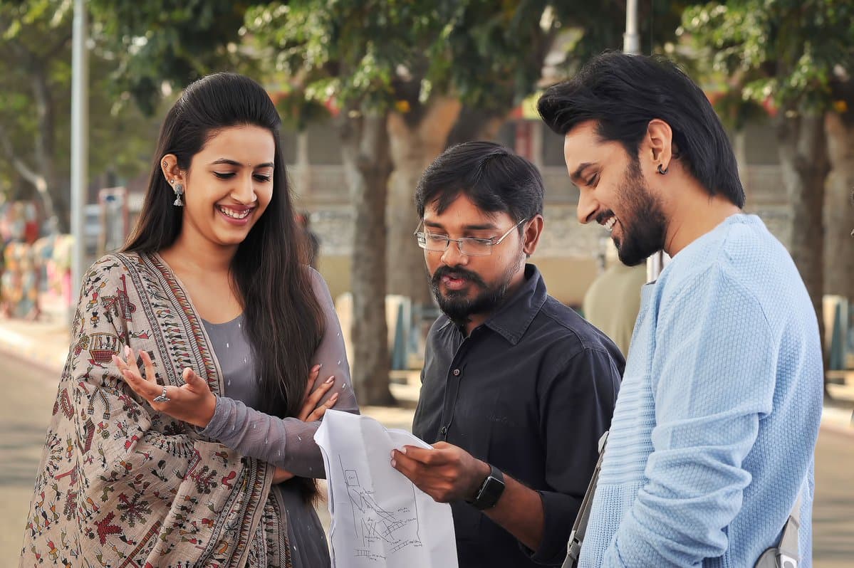 Mega Girl's Next Completes Shoot