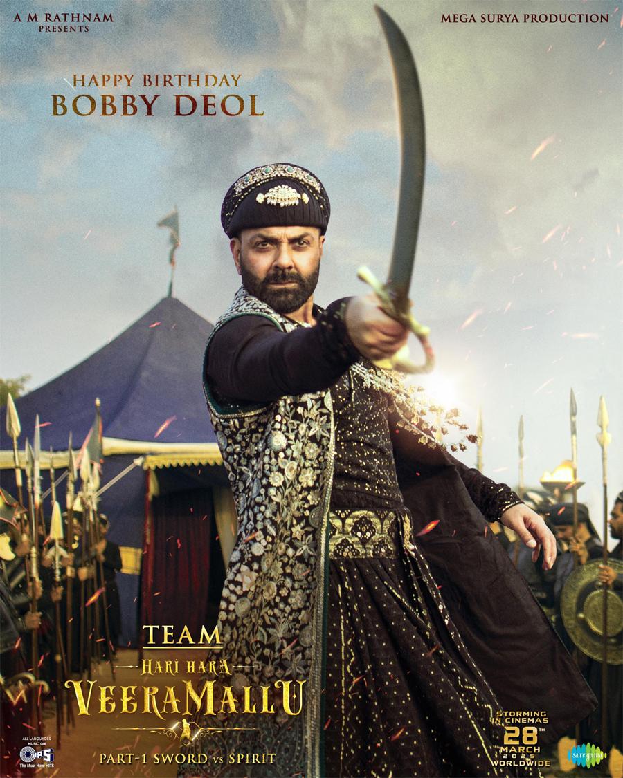 Hari Hara Veera Mallu- Bobby Deol draws sword menacingly as Aurangazeb