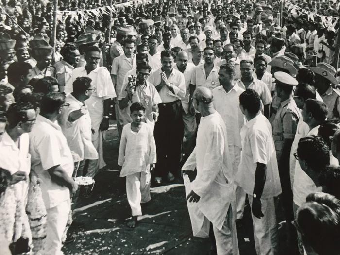 Rare Pic: Harikrishna Leading NTR