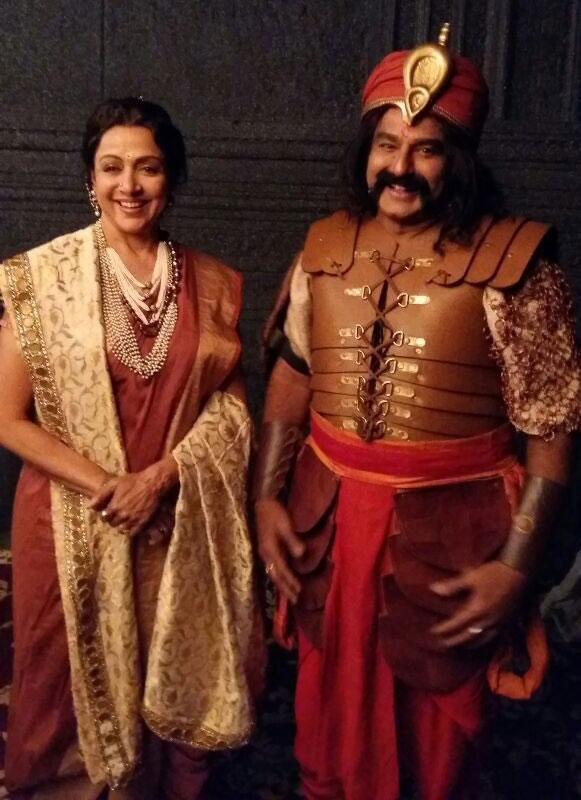Satakarni's Mother Looks Too Younger