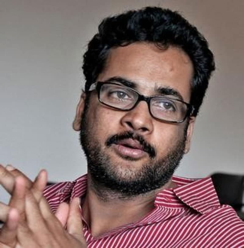 Criticisms on Pawan JFC! Hero Sivaji TDP Agent?