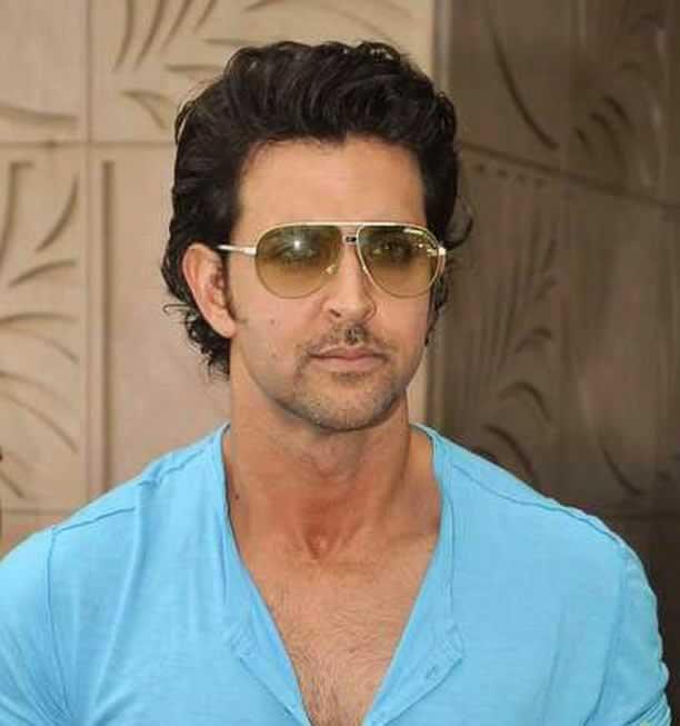 Bollywood's Handsome Hero Becomes 'Srimanthudu'?