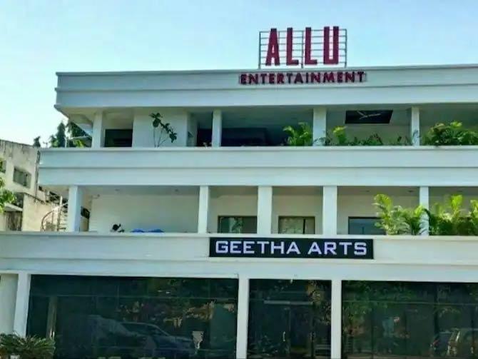 Allu Arjun faces heat