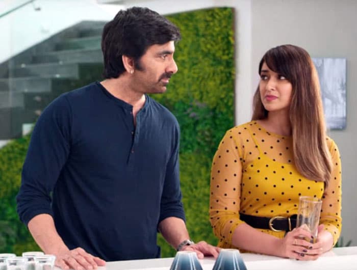 Senior Heroine Disappoints with Her Looks?