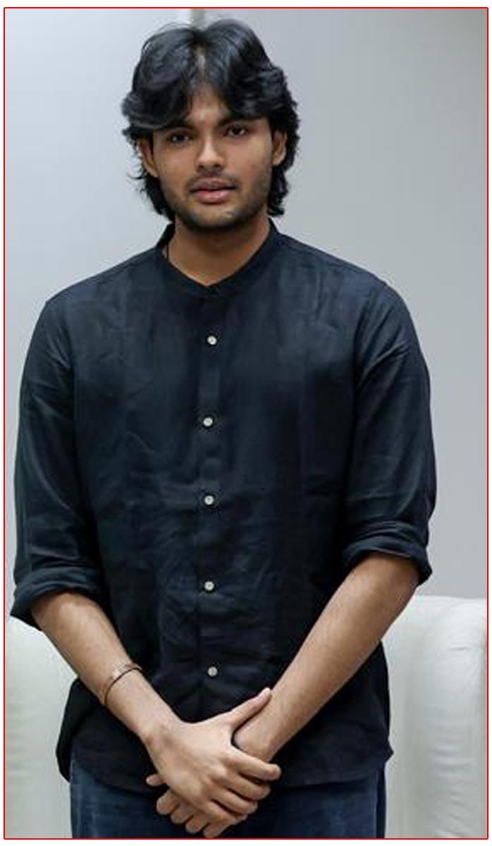 Who Will Direct Akira Nandan?