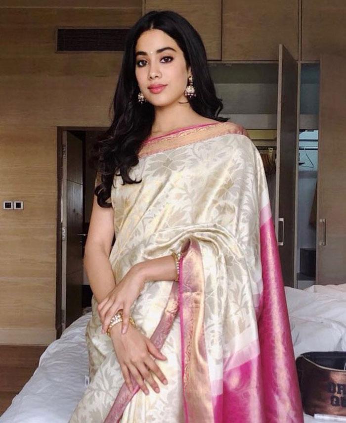 Pic Talk: Athiloka Sundari Agamanam