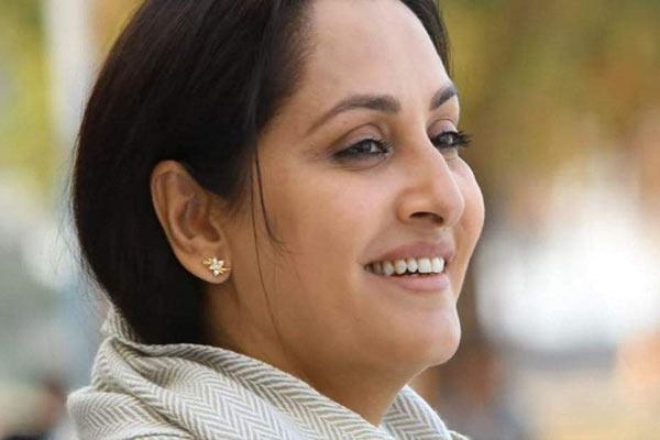 Yesteryear Actress Penning Her Biopic