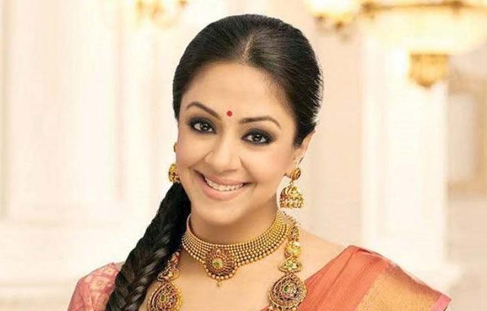 Star Wife Donates 25 Lakhs To A Hospital
