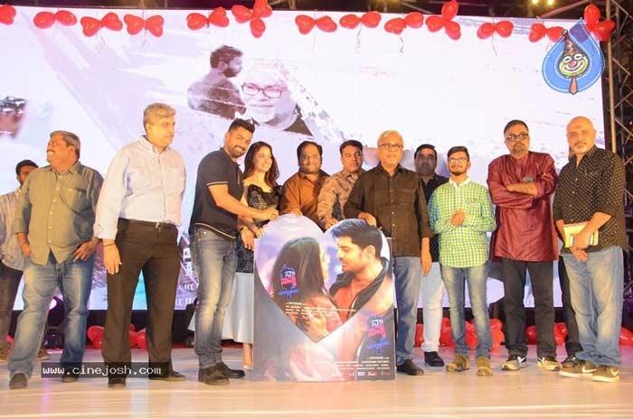 Naa Nuvve Audio: Harikrishna Stopped NTR