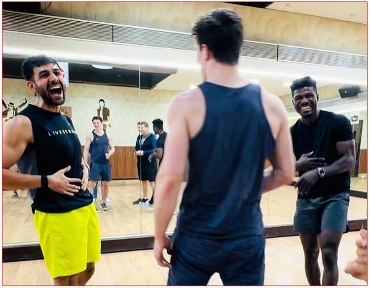 Kartik Aaryan To Fight World Champion Sena Agbeko