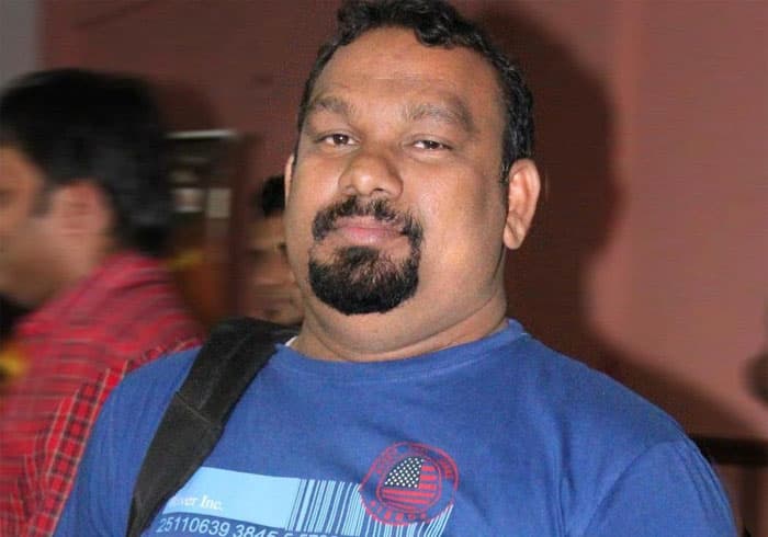 Katti Touches Mass Raja Fans
