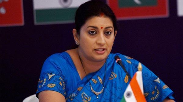 KCR didn't respond to my call on Rohit's suicide: Smriti Irani