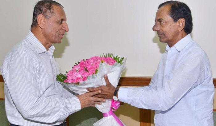 Will Rickshaw Puller Oblige KCR's Wish?