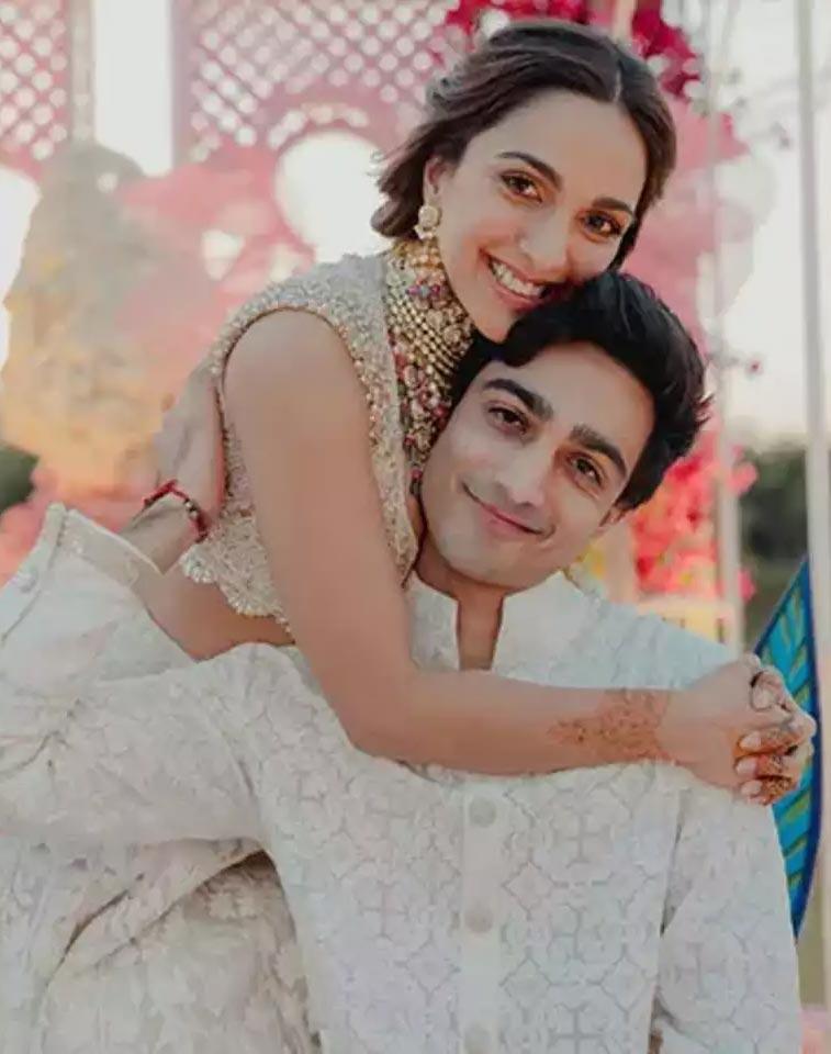 Kiara posts cute pics from her wedding on sibling day