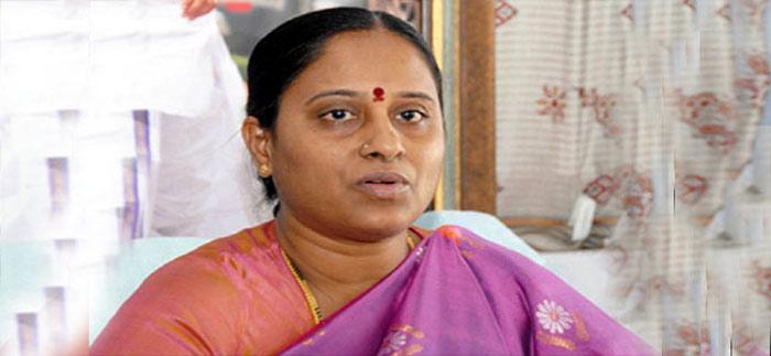 Konda Surekha to join Congress!?