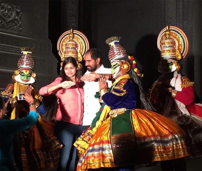 Mr &amp; Mrs Krish Dances @ Satakarni